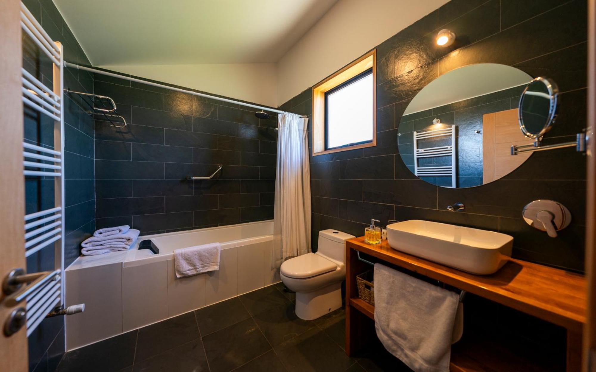 Line Hotel Patagonia Puerto Natales Buitenkant foto